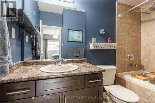 39 - 310 Southbrook Drive, Hamilton, ON - Indoor Photo Showing Bathroom