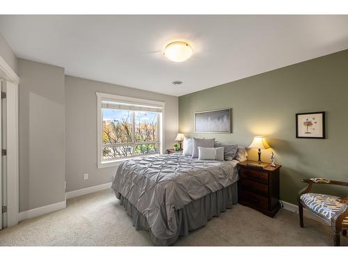 9 19560 68 Avenue, Surrey, BC - Indoor Photo Showing Bedroom