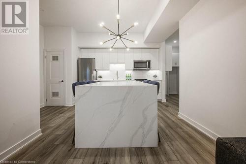 110 Fergus Avenue Unit# 124, Kitchener, ON - Indoor Photo Showing Kitchen