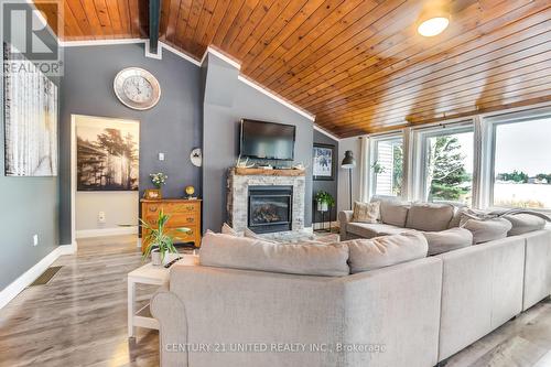 364 Lake Road, Trent Hills (Campbellford), ON - Indoor Photo Showing Living Room With Fireplace