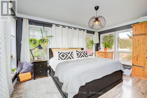 364 Lake Road, Trent Hills (Campbellford), ON - Indoor Photo Showing Bedroom