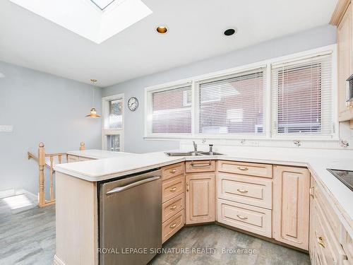 21 Palomino Cres, Toronto, ON - Indoor Photo Showing Kitchen With Double Sink