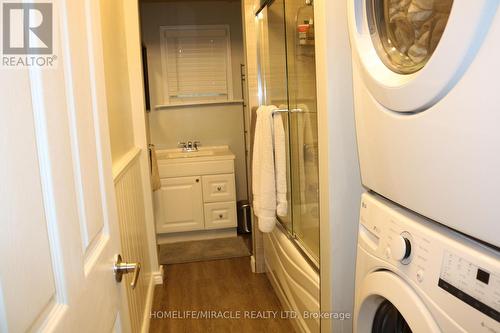 6234 Yonge Street, Innisfil, ON - Indoor Photo Showing Laundry Room