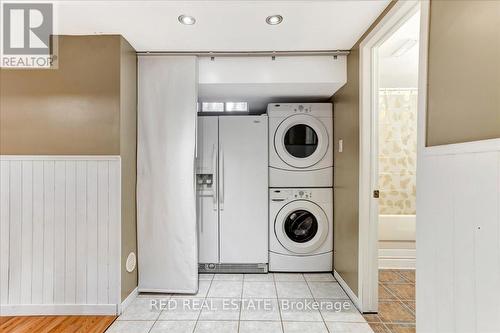 56 Knicely Road, Barrie, ON - Indoor Photo Showing Laundry Room