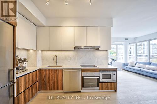 217 - 7 Kenaston Gardens, Toronto, ON - Indoor Photo Showing Kitchen With Upgraded Kitchen