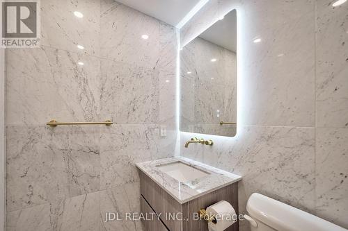 217 - 7 Kenaston Gardens, Toronto, ON - Indoor Photo Showing Bathroom