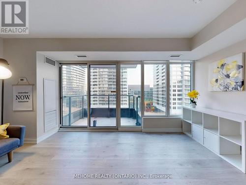 902 - 70 Queens Wharf Road, Toronto, ON - Indoor Photo Showing Other Room