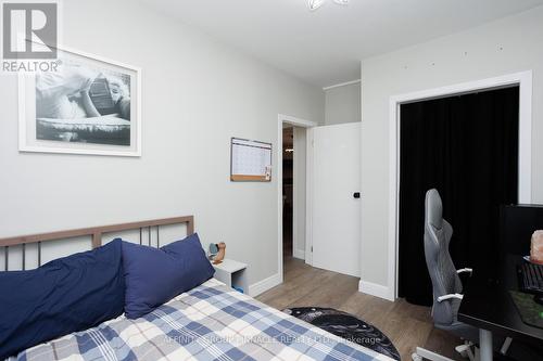 195 William Street N, Kawartha Lakes (Lindsay), ON - Indoor Photo Showing Bedroom