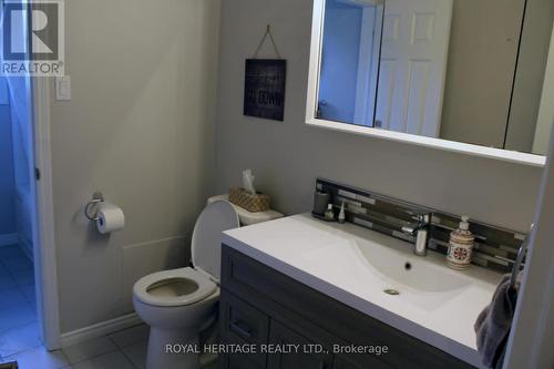 2331 Lakeside Road, Douro-Dummer, ON - Indoor Photo Showing Bathroom