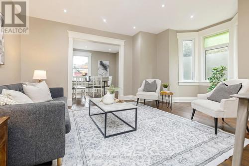 274 Alma Street, Guelph/Eramosa, ON - Indoor Photo Showing Living Room