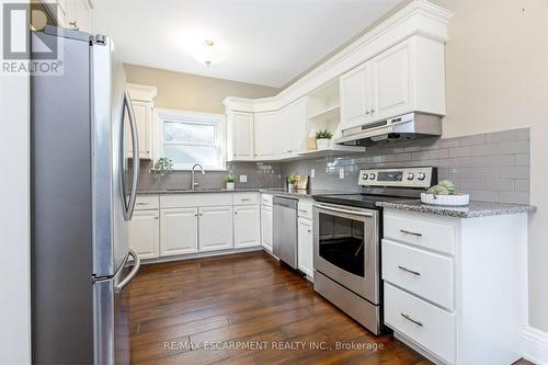 274 Alma Street, Guelph/Eramosa, ON - Indoor Photo Showing Kitchen