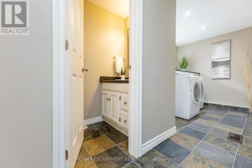 274 Alma Street, Guelph/Eramosa, ON - Indoor Photo Showing Laundry Room