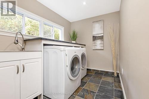 274 Alma Street, Guelph/Eramosa, ON - Indoor Photo Showing Laundry Room