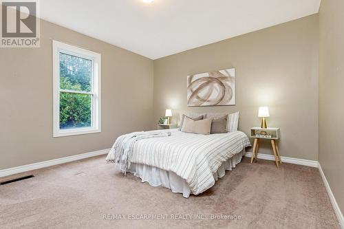 274 Alma Street, Guelph/Eramosa, ON - Indoor Photo Showing Bedroom