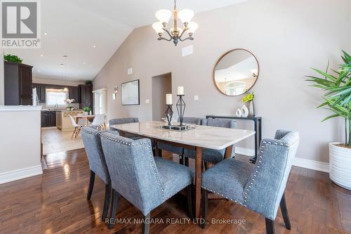 9148 Hendershot Boulevard, Niagara Falls, ON - Indoor Photo Showing Dining Room