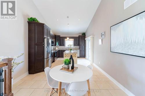 9148 Hendershot Boulevard, Niagara Falls, ON - Indoor Photo Showing Dining Room