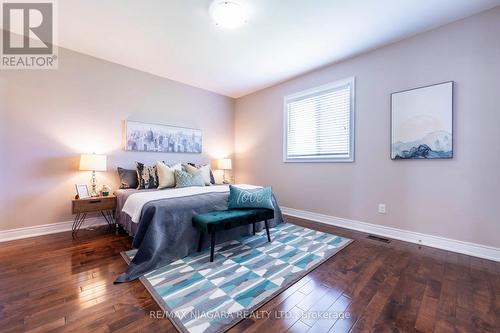 9148 Hendershot Boulevard, Niagara Falls, ON - Indoor Photo Showing Bedroom