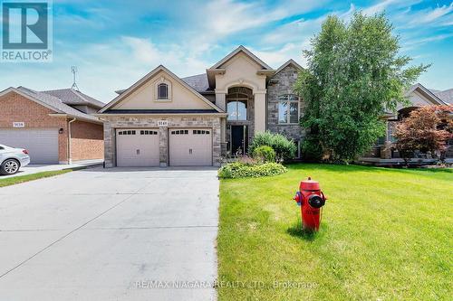 9148 Hendershot Boulevard, Niagara Falls, ON - Outdoor With Facade