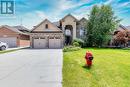 9148 Hendershot Boulevard, Niagara Falls, ON  - Outdoor With Facade 