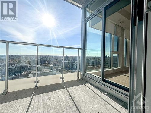 179 Metcalfe Street Unit#2107, Ottawa, ON -  With Balcony With View With Exterior