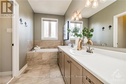 541 Osmond Daley Drive, Ottawa, ON - Indoor Photo Showing Bathroom