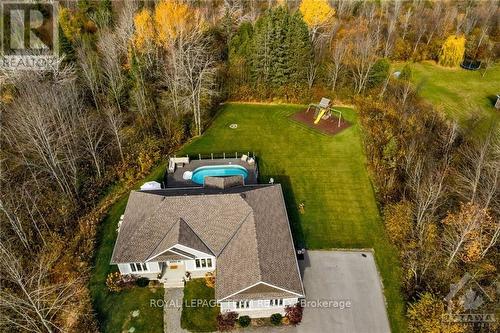 541 Osmond Daley Drive, Ottawa, ON - Outdoor With In Ground Pool