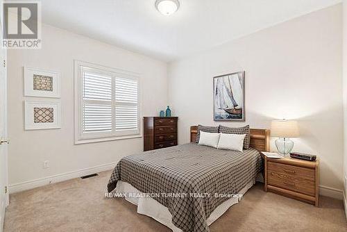 2 Suggs Lane, Whitchurch-Stouffville, ON - Indoor Photo Showing Bedroom