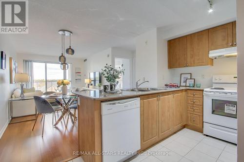 610 - 4600 Steeles Avenue, Markham, ON - Indoor Photo Showing Kitchen With Double Sink