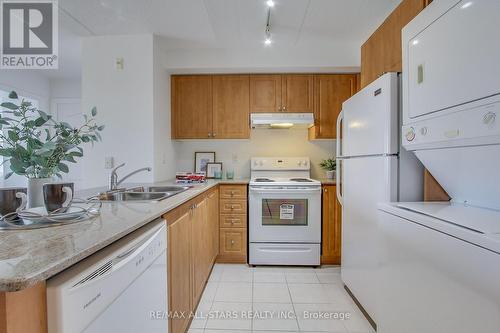 610 - 4600 Steeles Avenue, Markham, ON - Indoor Photo Showing Kitchen With Double Sink