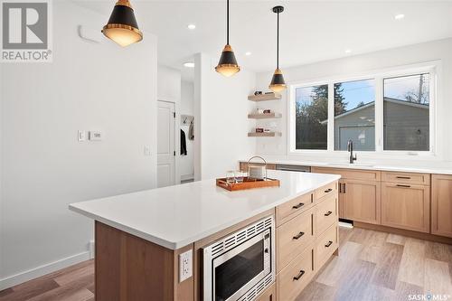 1336 Colony Street, Saskatoon, SK - Indoor Photo Showing Kitchen