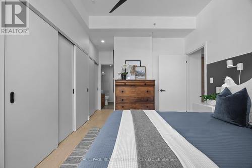 208 - 2 Bellefair Avenue, Toronto, ON - Indoor Photo Showing Bedroom