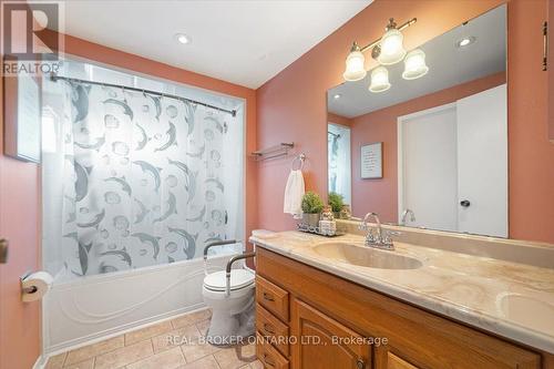 18 - 2655 Gananoque Drive, Mississauga, ON - Indoor Photo Showing Bathroom