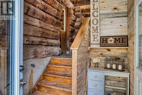 622423 Sideroad 7, Chatsworth, ON - Indoor Photo Showing Other Room