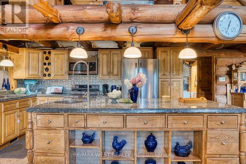 622423 Sideroad 7, Chatsworth, ON - Indoor Photo Showing Kitchen