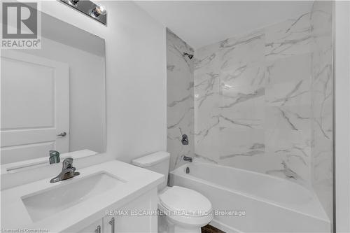 406 - 460 Dundas Street E, Hamilton, ON - Indoor Photo Showing Bathroom