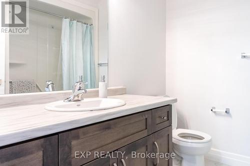 861 Edinburgh Drive, Woodstock, ON - Indoor Photo Showing Bathroom