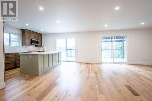 53 Coal Dock Road, Nairn Centre, ON - Indoor Photo Showing Kitchen