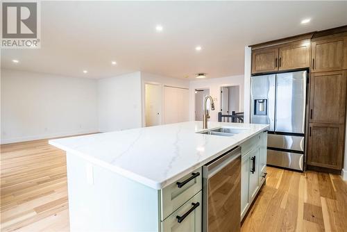 53 Coal Dock Road, Nairn Centre, ON - Indoor Photo Showing Kitchen With Double Sink With Upgraded Kitchen