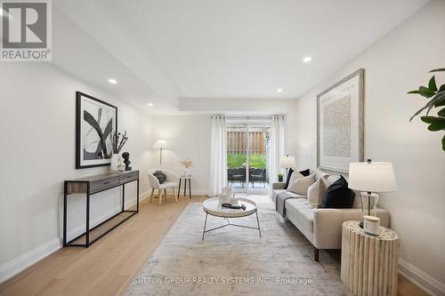 106 - 262 St Helens Avenue, Toronto, ON - Indoor Photo Showing Living Room