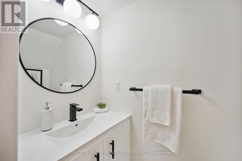 106 - 262 St Helens Avenue, Toronto, ON - Indoor Photo Showing Bathroom