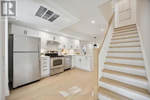 106 - 262 St Helens Avenue, Toronto, ON - Indoor Photo Showing Kitchen