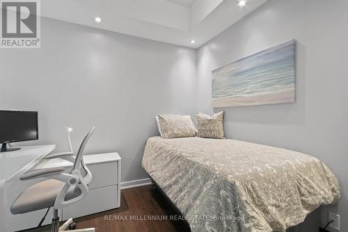 6006 - 14 York Street, Toronto, ON - Indoor Photo Showing Bedroom