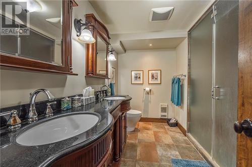 1309 County Rd 2 Road, Augusta (809 - Augusta Twp), ON - Indoor Photo Showing Bathroom