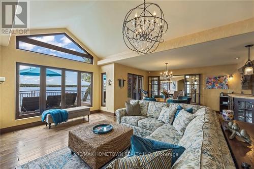 1309 County Rd 2 Road, Augusta, ON - Indoor Photo Showing Living Room