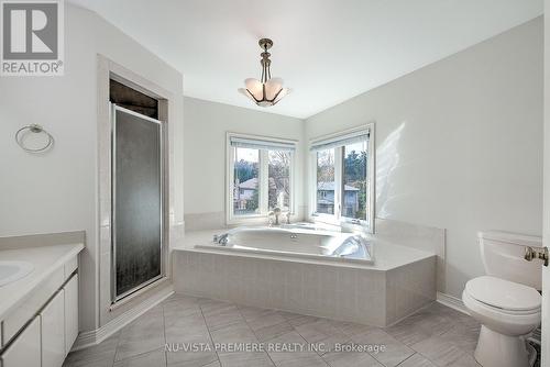 499 Rosecliffe Terrace, London, ON - Indoor Photo Showing Bathroom