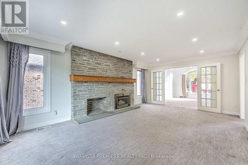 499 Rosecliffe Terrace, London, ON - Indoor Photo Showing Living Room With Fireplace