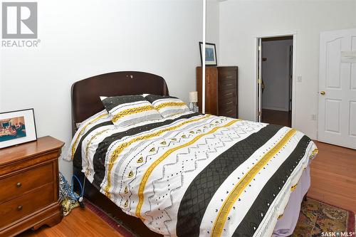 201 1901 Victoria Avenue, Regina, SK - Indoor Photo Showing Bedroom