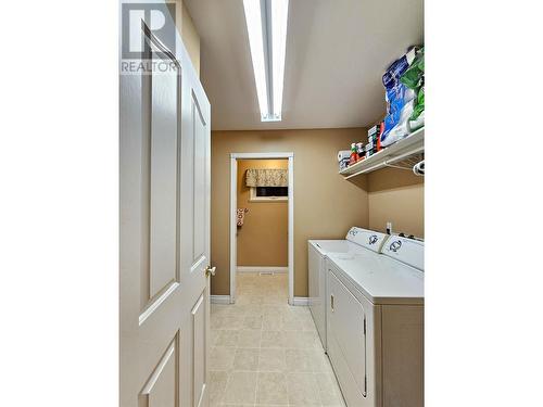 2710 Ingala Place, Prince George, BC - Indoor Photo Showing Laundry Room