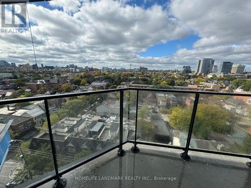 1015 - 195 Mccaul Street, Toronto, ON - Outdoor With View