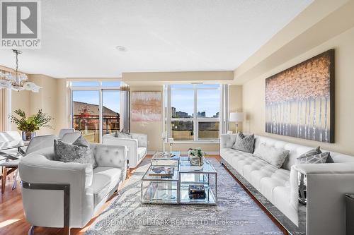 308 - 18 Harding Boulevard, Richmond Hill, ON - Indoor Photo Showing Living Room